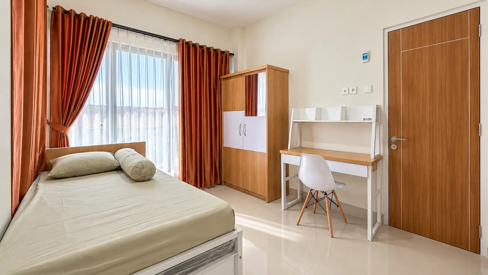 Tira House (Kost Exclusive Pria)